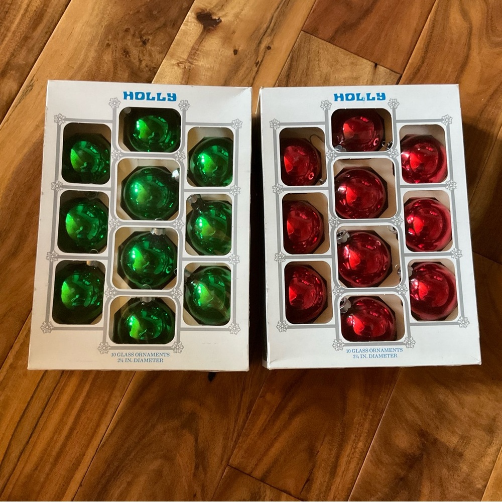 Vintage Holly Ornaments 2 1/4 inch Red and Green